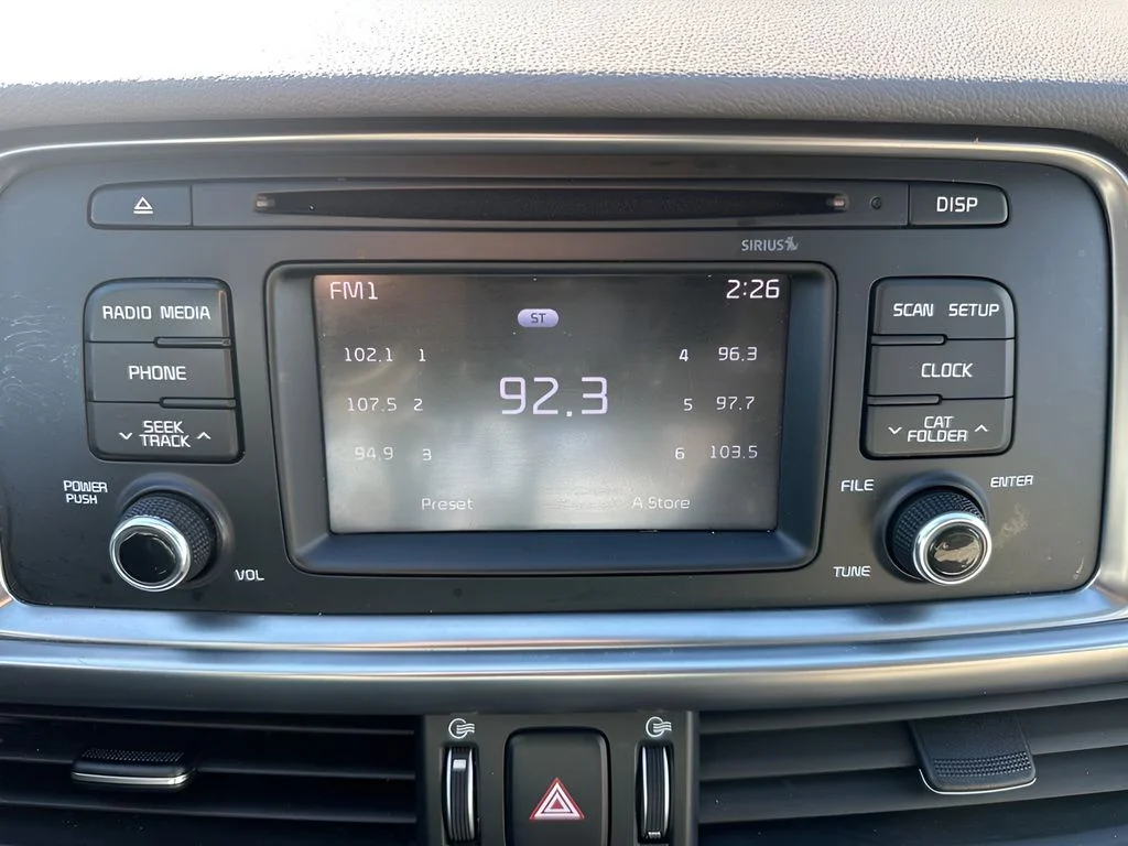 Used 2016 Gray Kia EX image 18