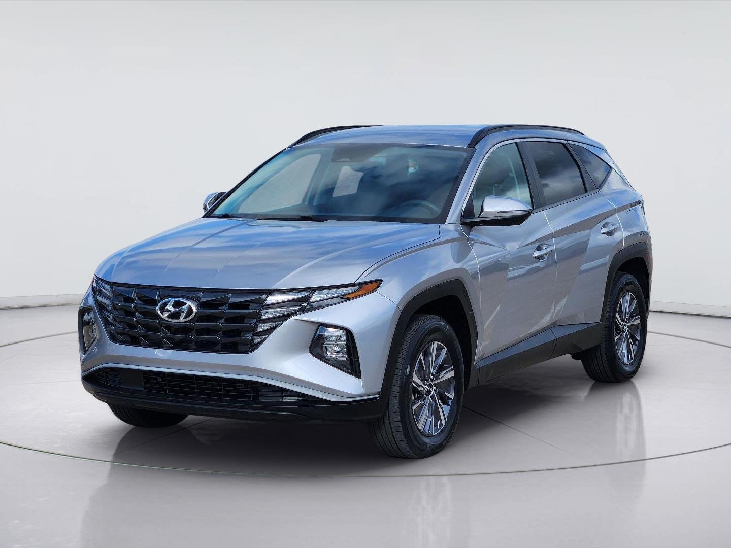 Used 2022 Shimmering Silver Hyundai Blue image 3
