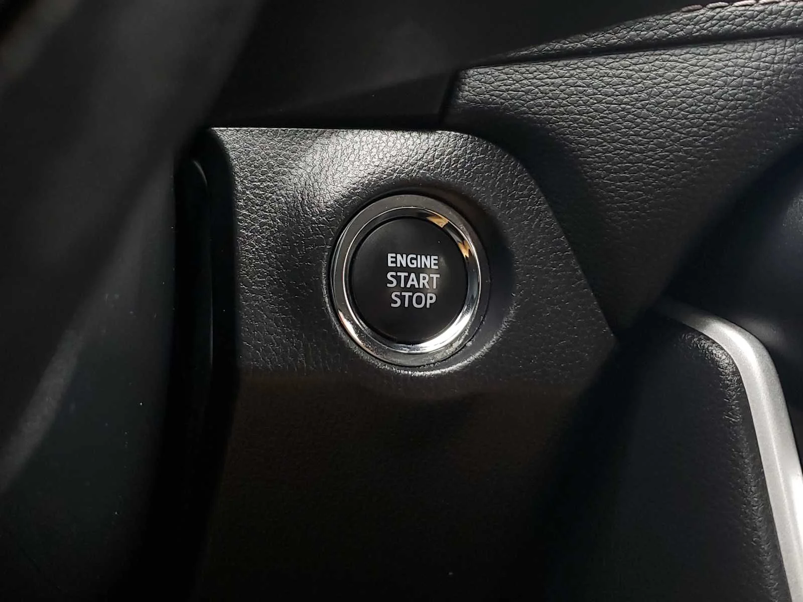Used 2024 Silver Sky Metallic Toyota XLE image 29