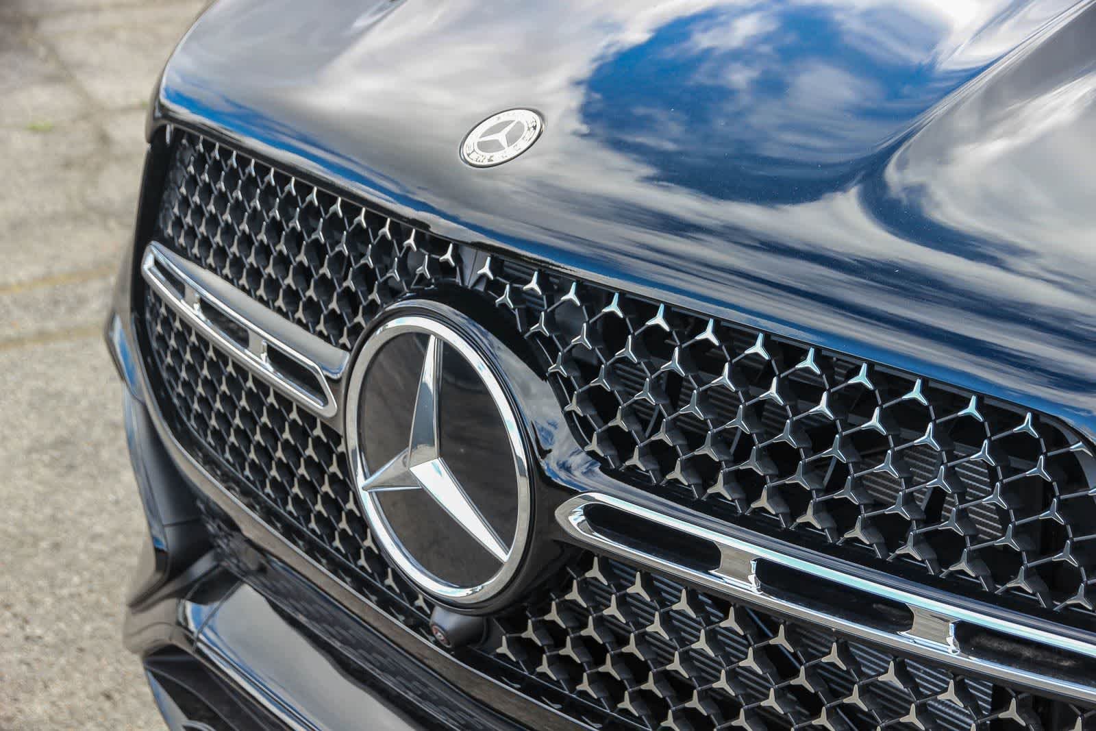 New 2026 Black Mercedes-Benz GLE 450 image 9