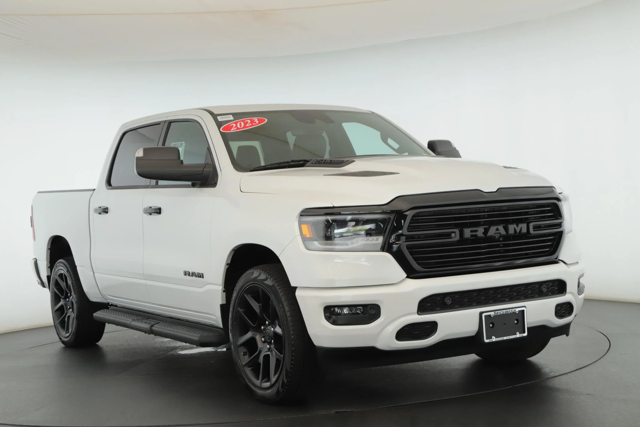2023 RAM 1500 Laramie 4x4 Crew Cab 5'7's photo