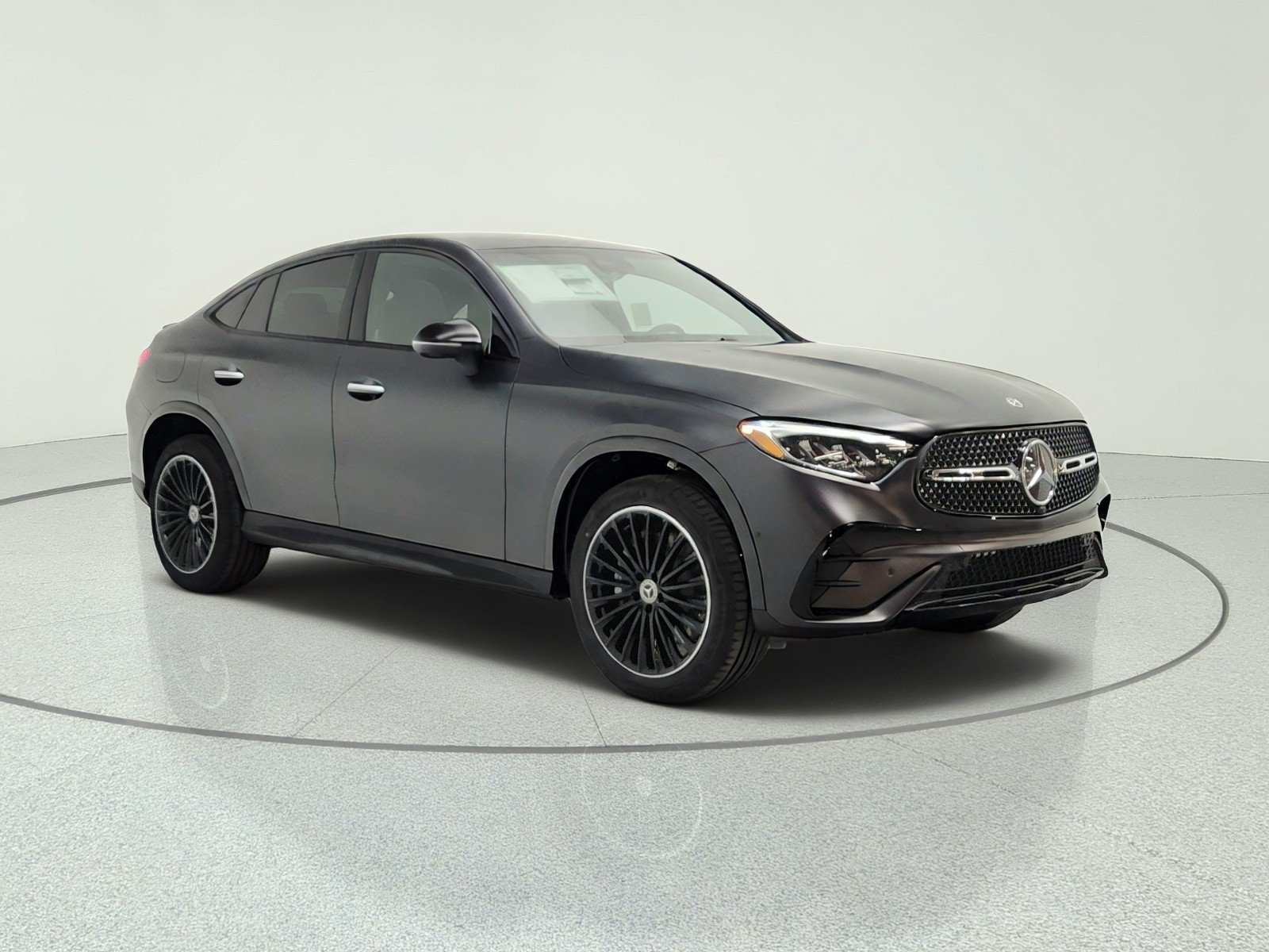 New 2026 MANUFAKTUR exclusive graphite grey magno Mercedes-Benz GLC 300 4MATIC® Coupe image 3