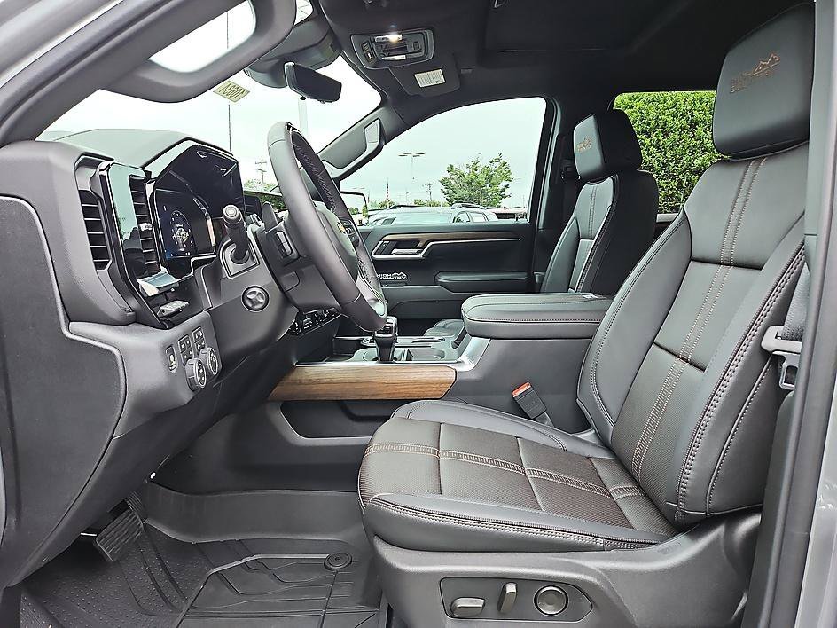 2026 Chevrolet Silverado 1500 High Country - Photo 10