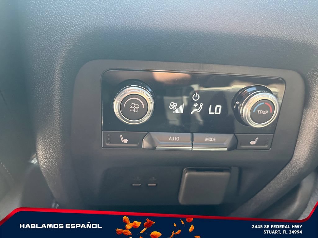 New 2026 Glacier White Tricoat GMC Denali Ultimate image 35