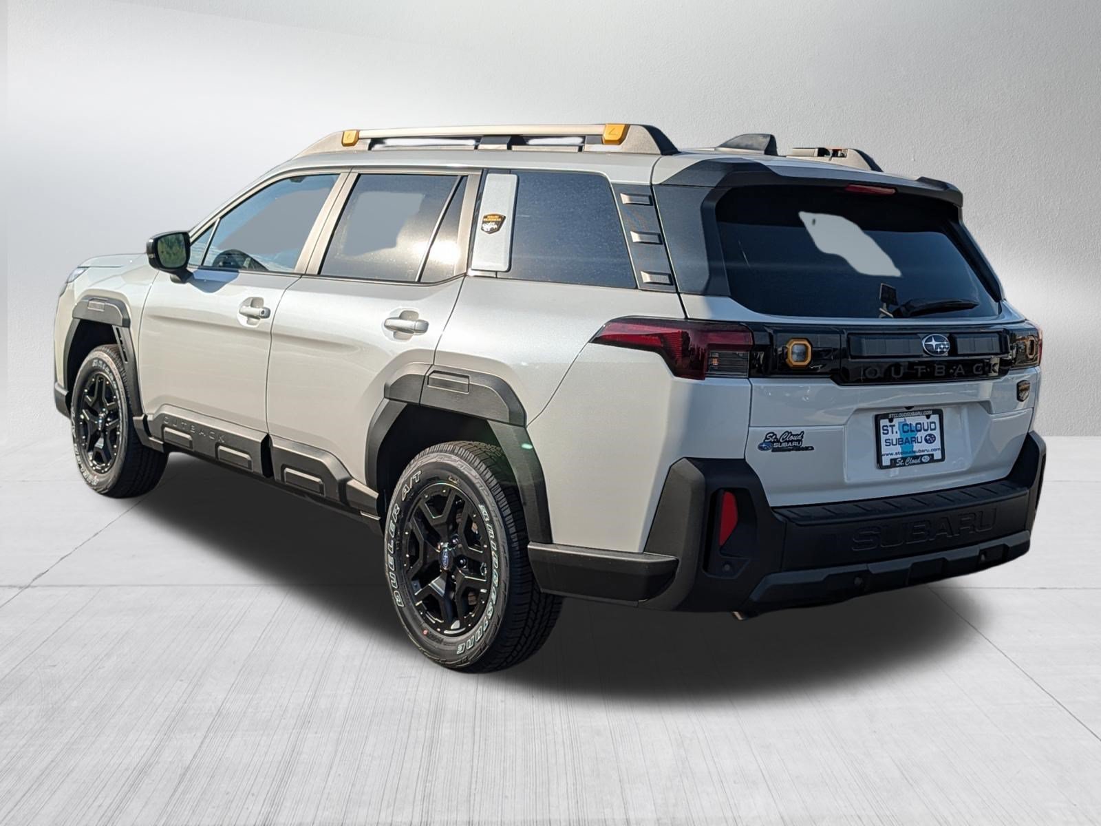 New 2026 CRYSTAL WHITE PEARL Subaru Wilderness image 3