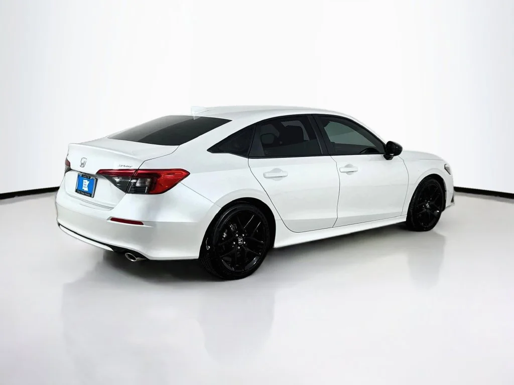 Certified Used 2024 Platinum White Pearl Honda Sport image 8