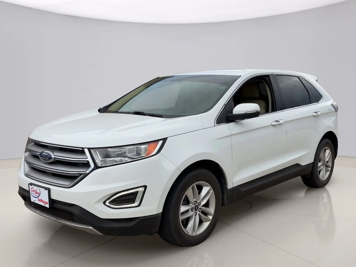 Used 2016 White Ford SEL image 1