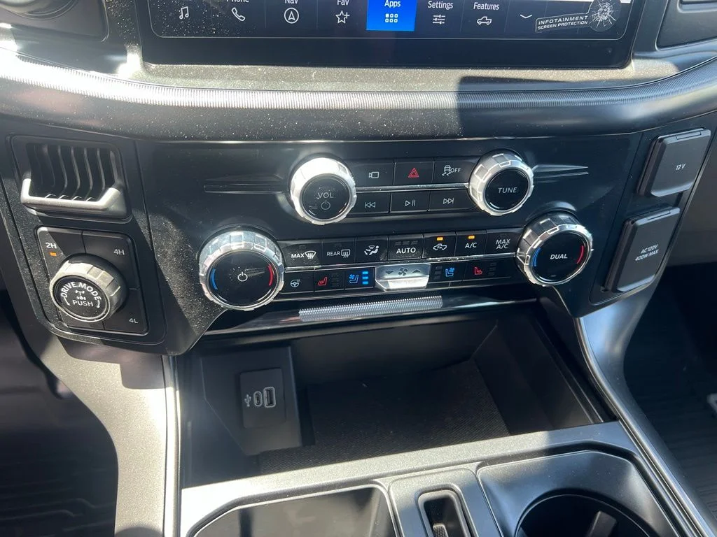 New 2026 Star White Metallic Tri-Coat Ford Lariat® image 15