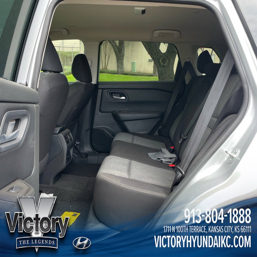 Used 2024 Silver Nissan SV image 10