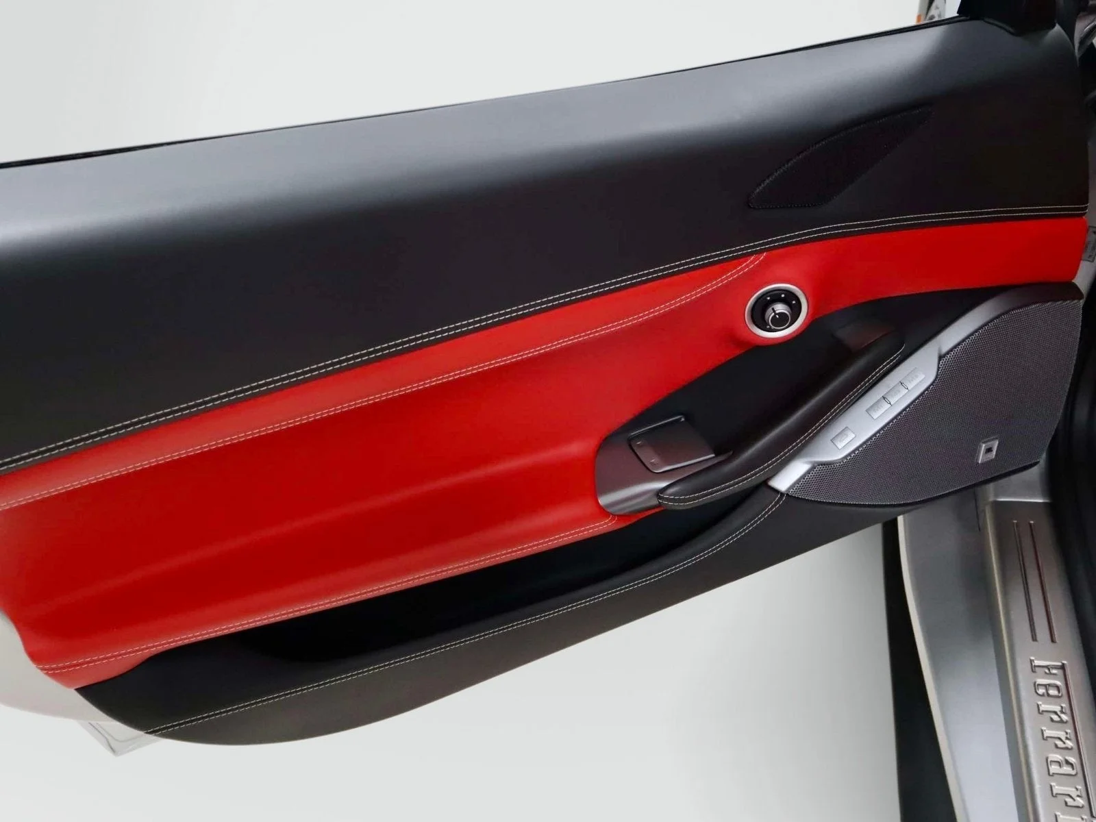 Certified Used 2019 Argento Nurburgring Ferrari  image 21