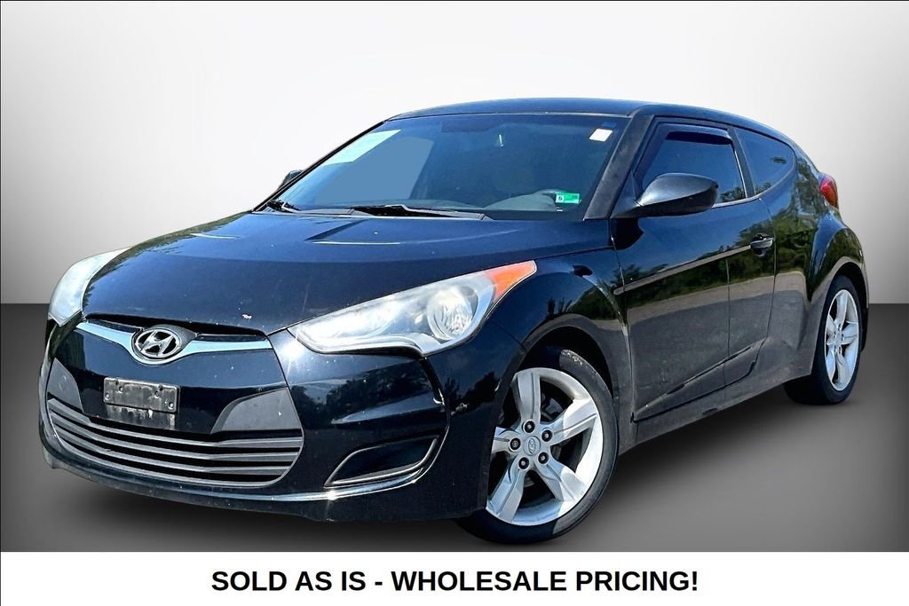 Used 2012 Black Hyundai Base image 3