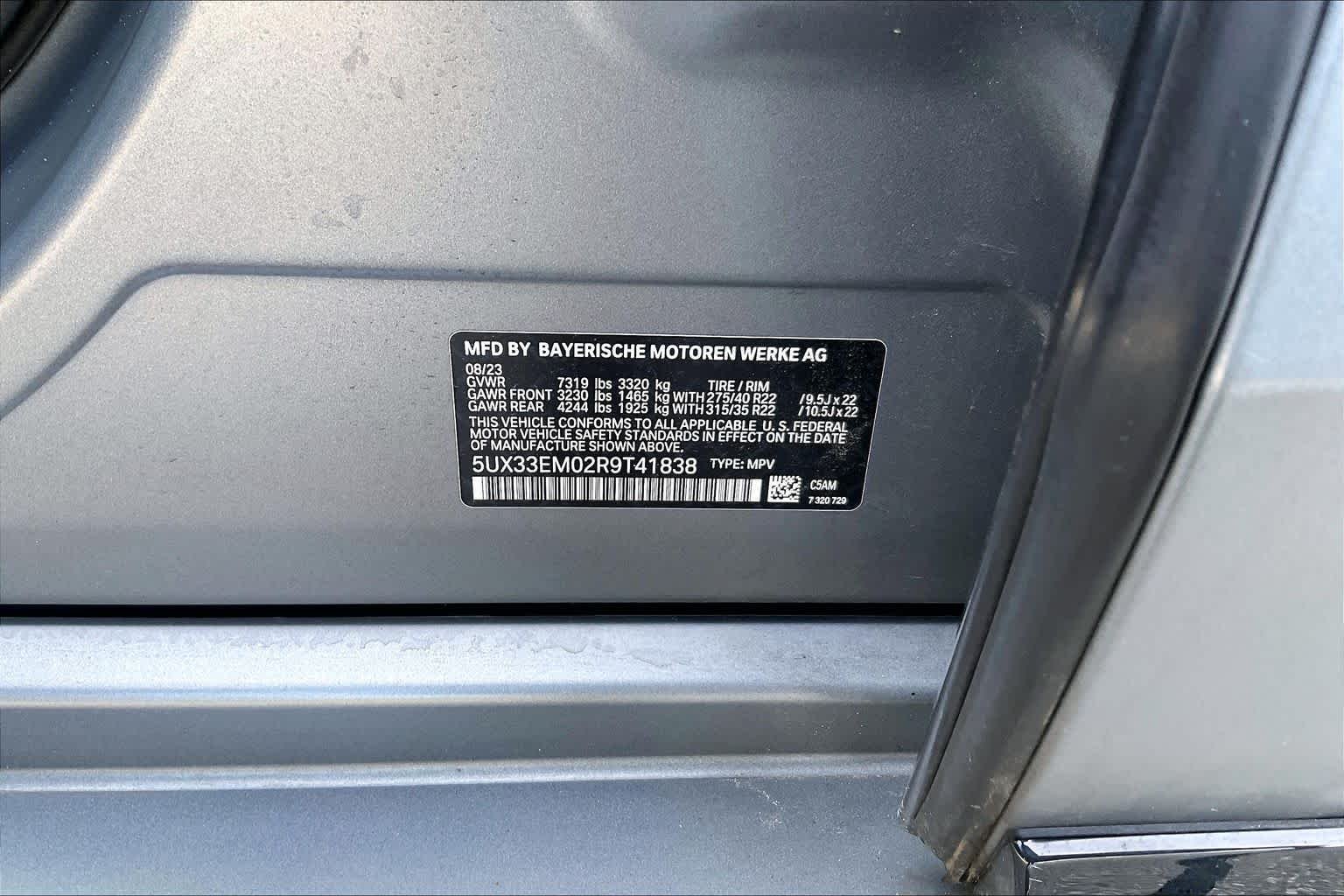 Used 2024 Frozen Pure Grey Metallic BMW M60i image 32