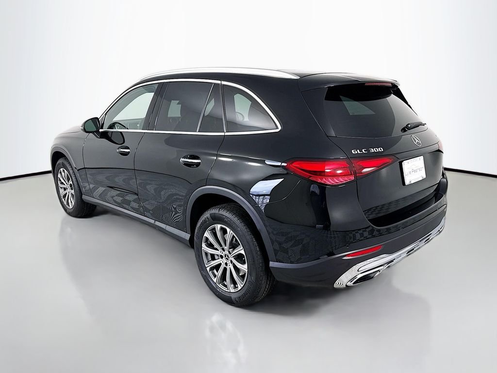 Used 2026 Black Mercedes-Benz GLC 300 image 3
