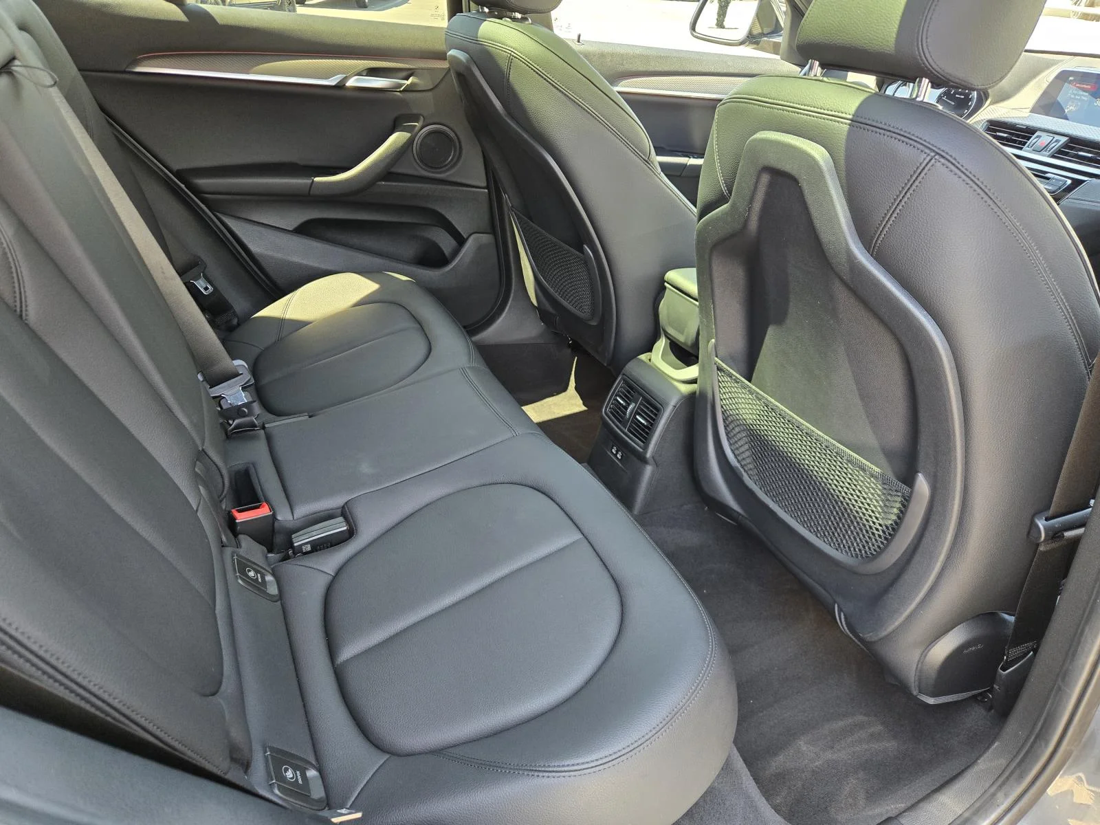 Used 2018 Mineral Gray Metallic BMW xDrive28i Sports Activity Coupe image 29