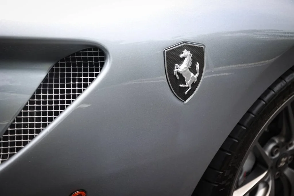 Used 2011 Grigio Titanio Metall Ferrari Base image 17