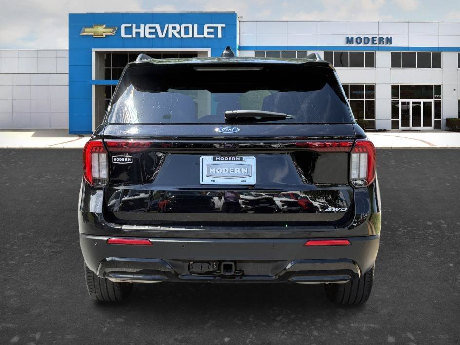 Used 2025 Black Metallic Ford ST-Line image 4