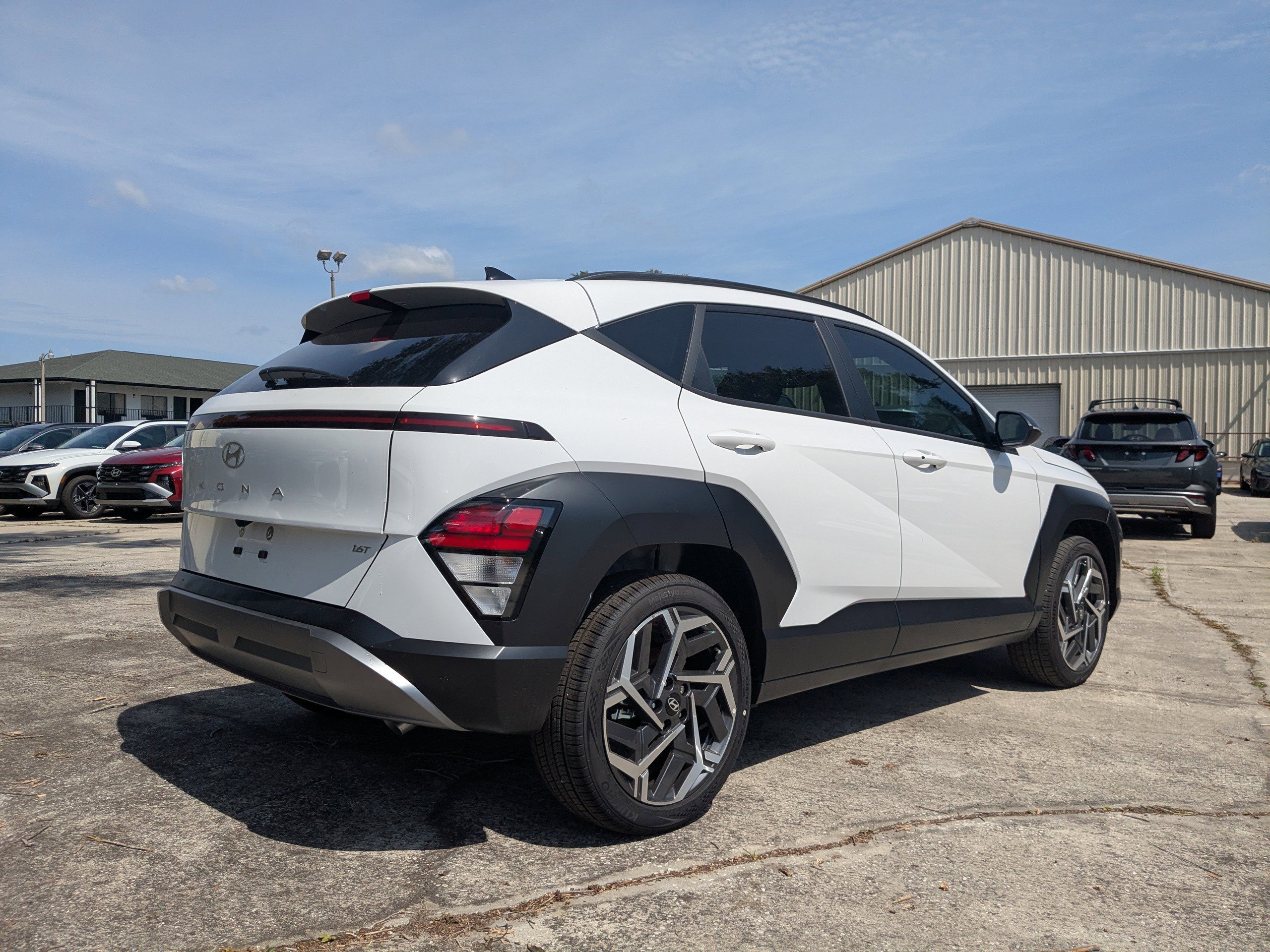 New 2026 Atlas White Hyundai SEL Premium FWD image 42