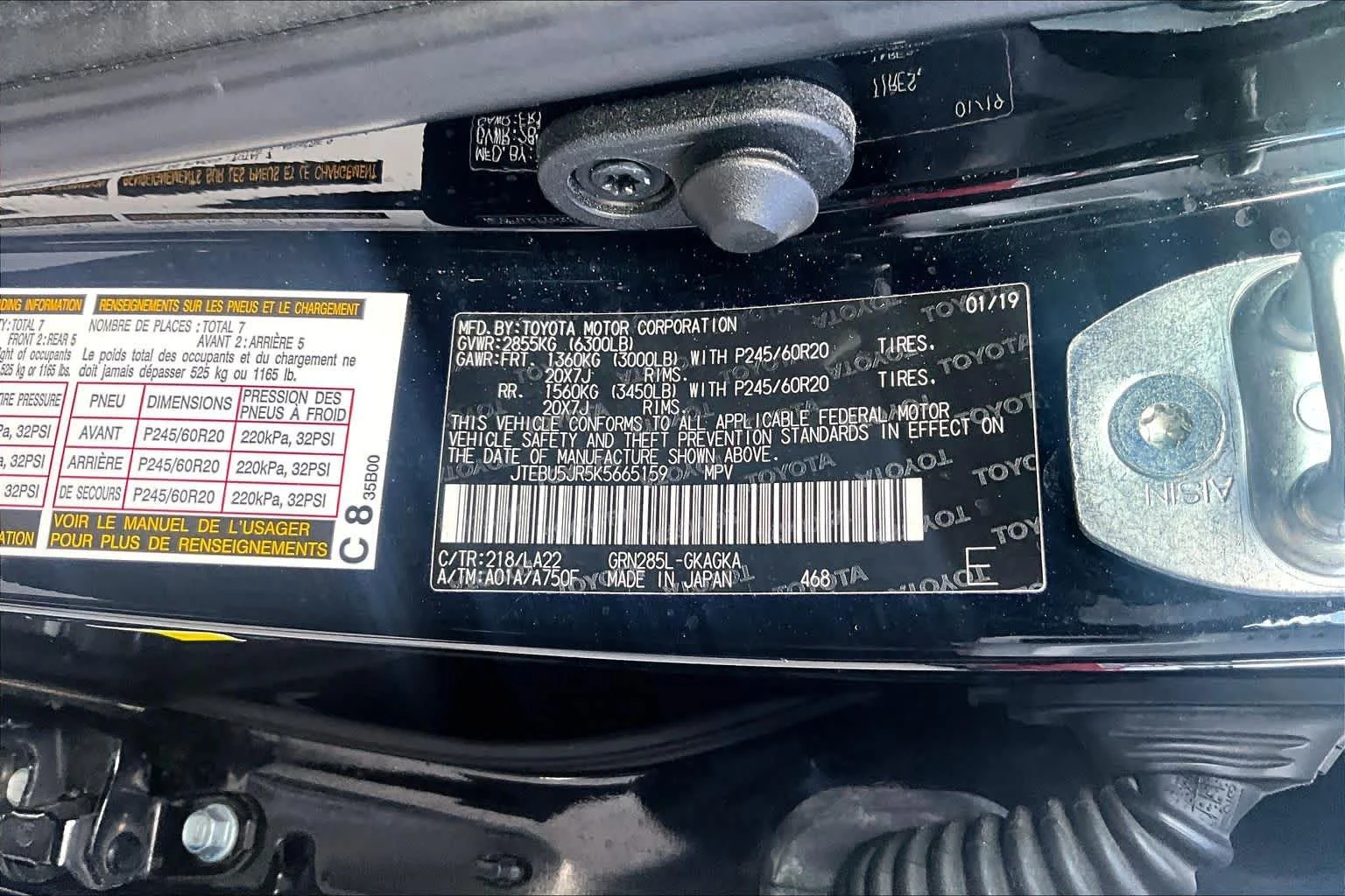 Used 2019 Midnight Black Metallic Toyota Limited image 37
