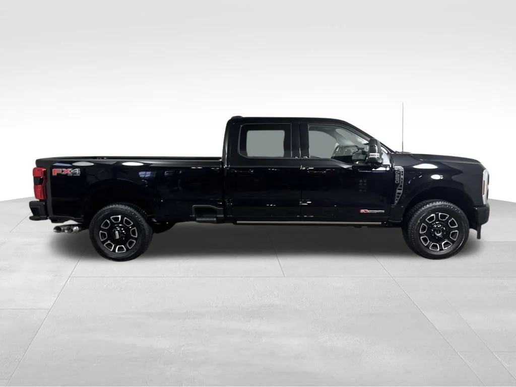 2026 Ford F-250 Super Duty Platinum - Photo 12