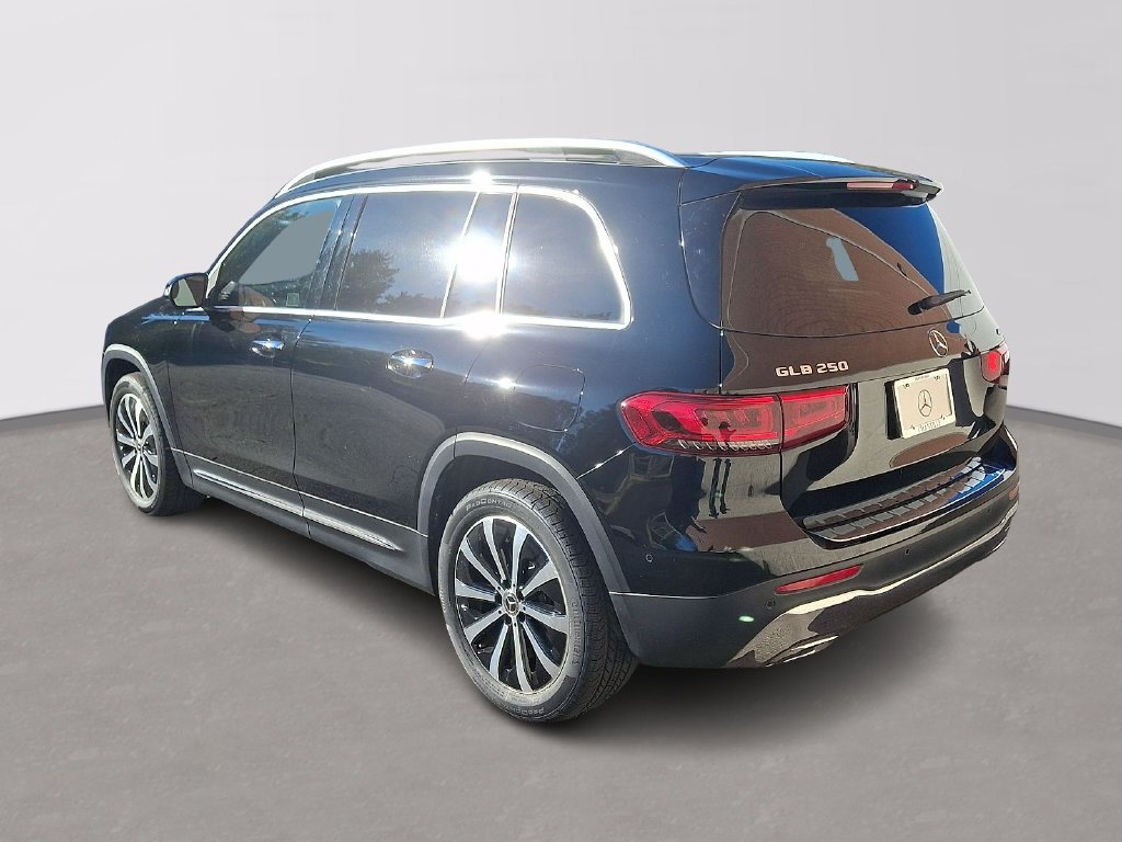 Certified Used 2023  Mercedes-Benz GLB 250 image 6