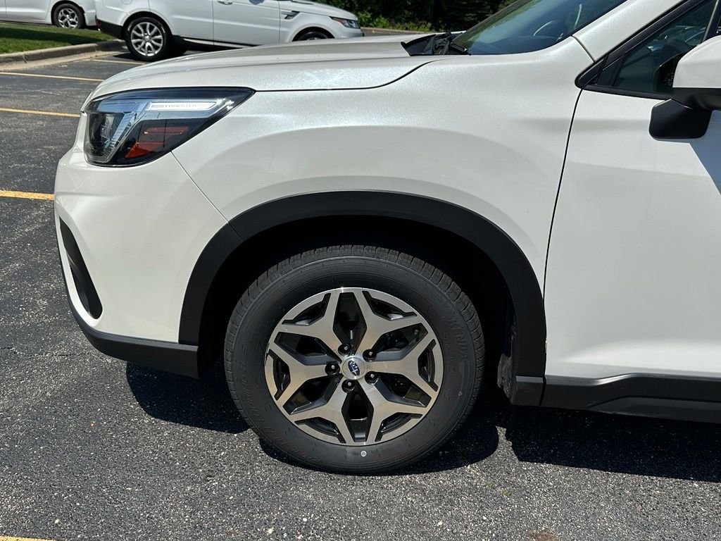 Used 2020 White Subaru Premium image 11