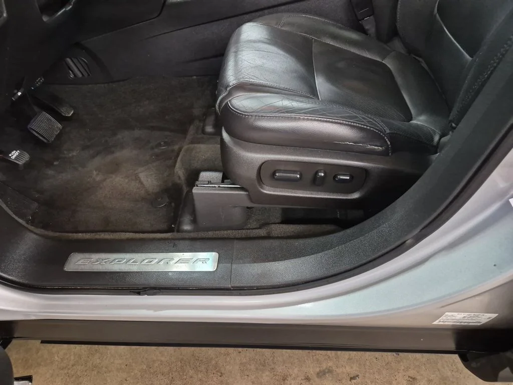 Used 2015 Ingot Silver Ford Limited image 11