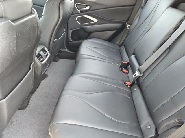 Used 2021  Acura Base image 32