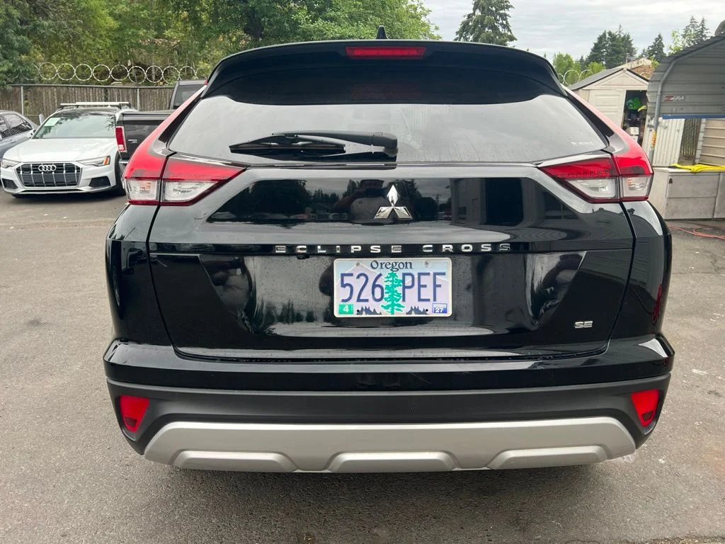 Used 2024 Black Mitsubishi SE image 6