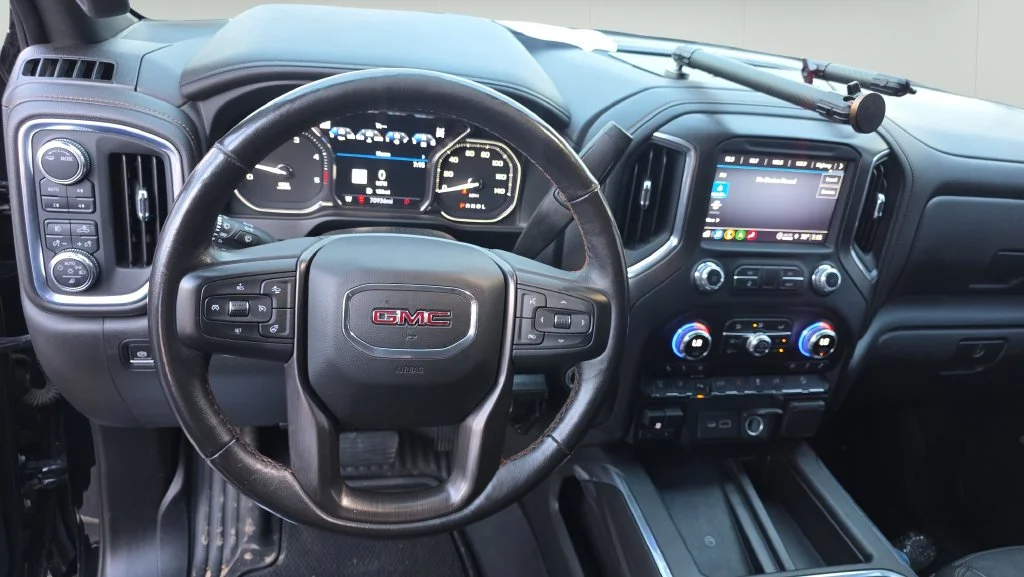 Used 2022 Black GMC AT4 image 18