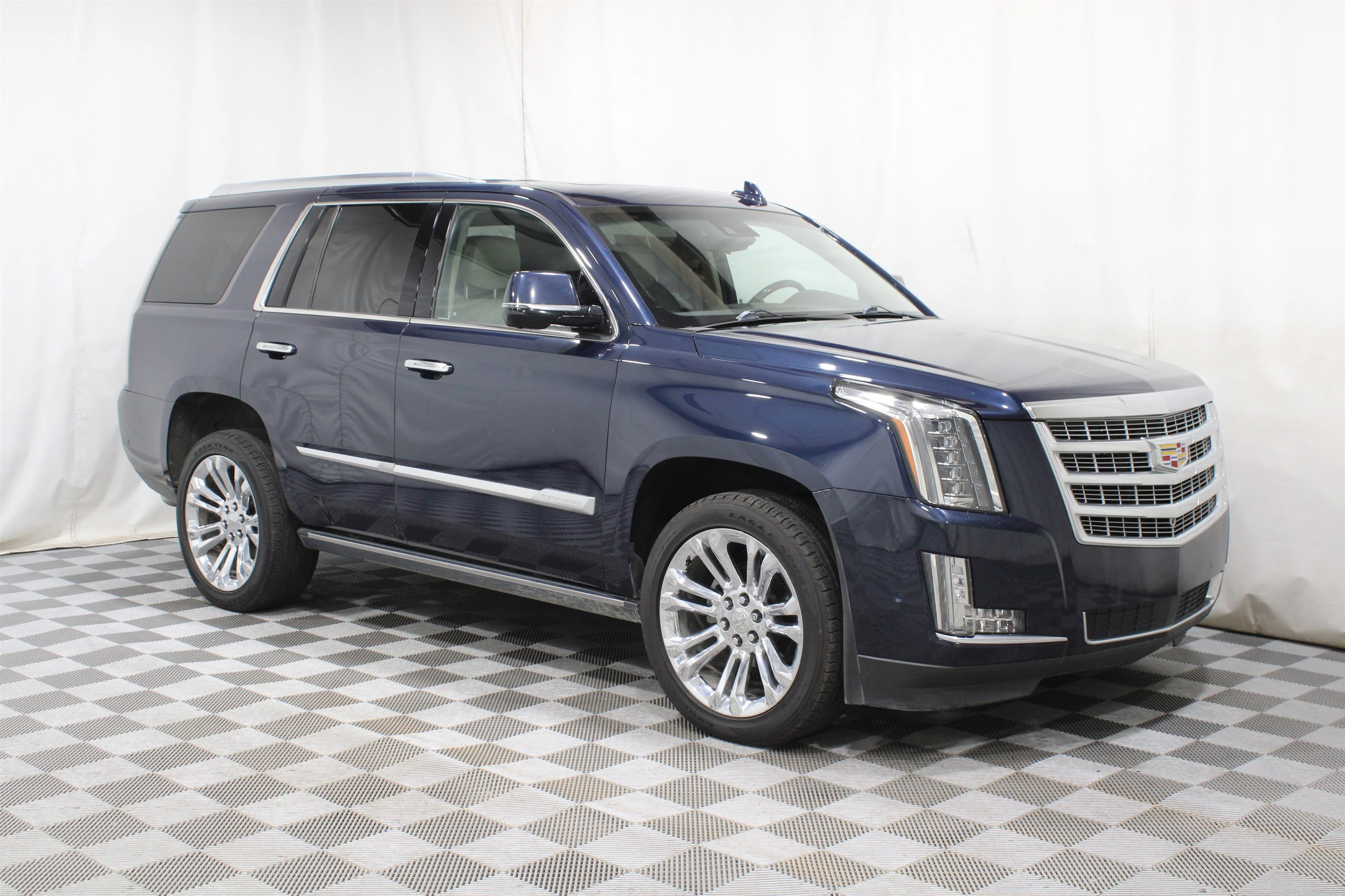 2019 Cadillac Escalade AWD Premium Luxury's photo