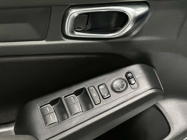 2025 Honda Civic Hatchback Sport - Photo 13
