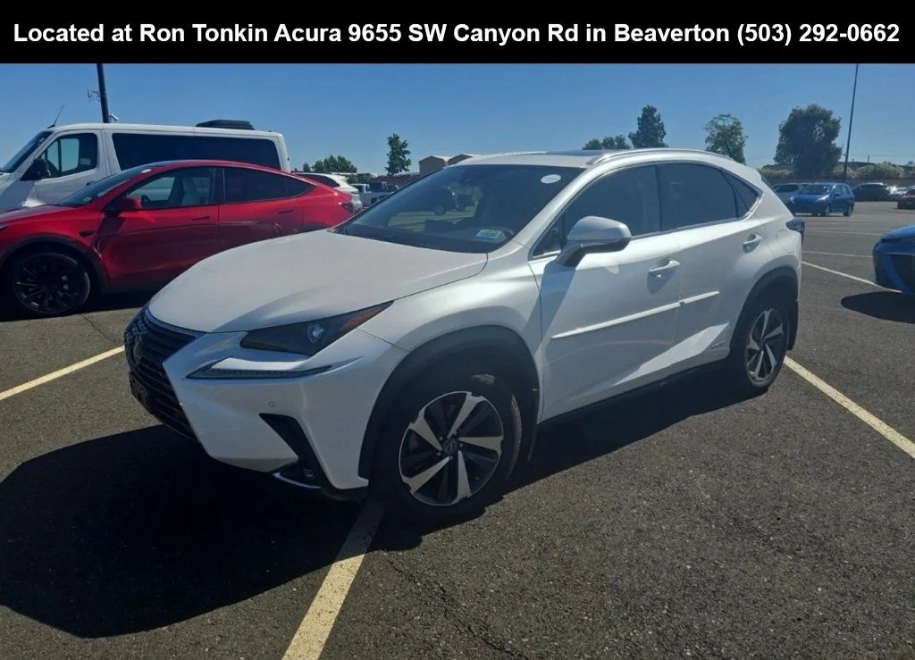 Used 2020 Eminent White Pearl Lexus 300h image 3