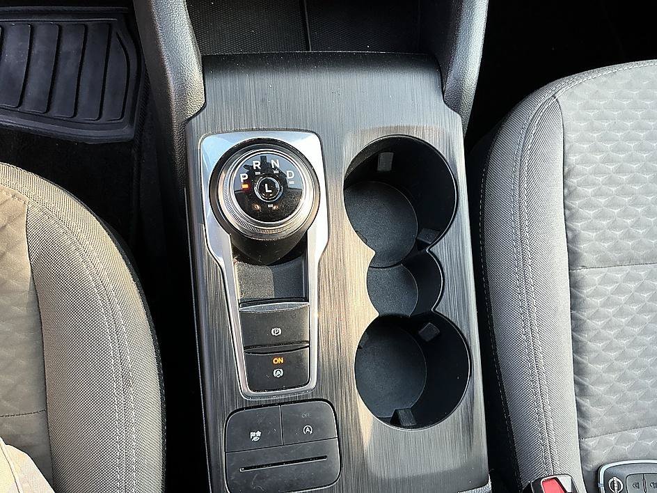 Used 2021 Gray Metallic Ford SE image 17