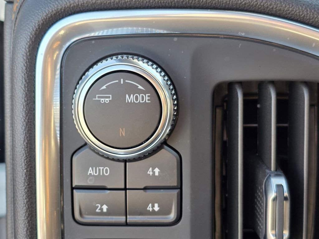Used 2021 Summit White GMC AT4 image 20