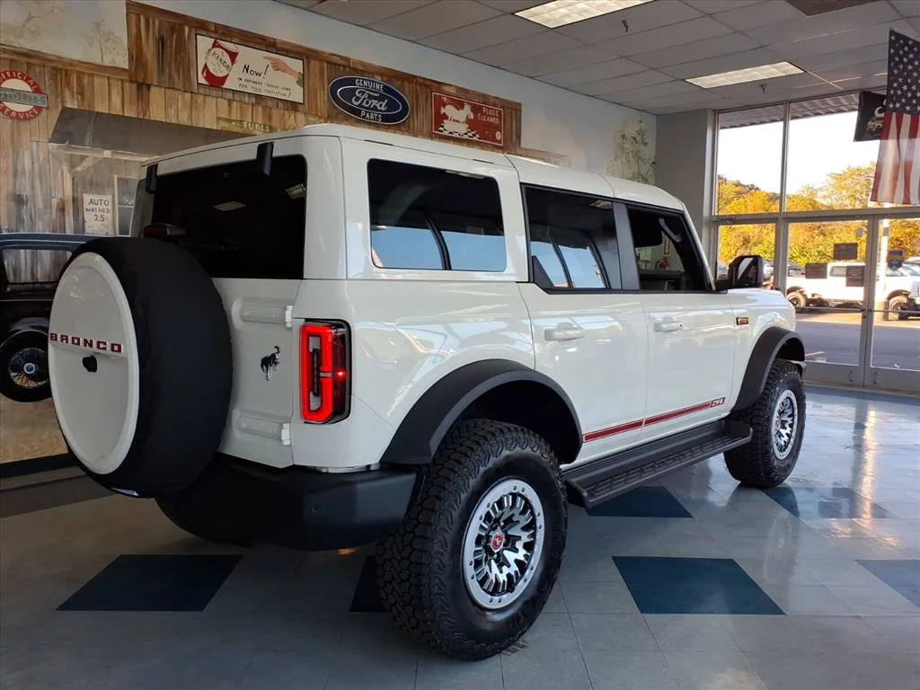 New 2026 Wimbledon White Ford Outer Banks® image 9