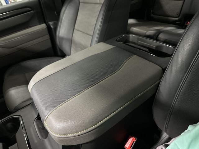 Used 2025 Gray Chevrolet ZR2 image 27