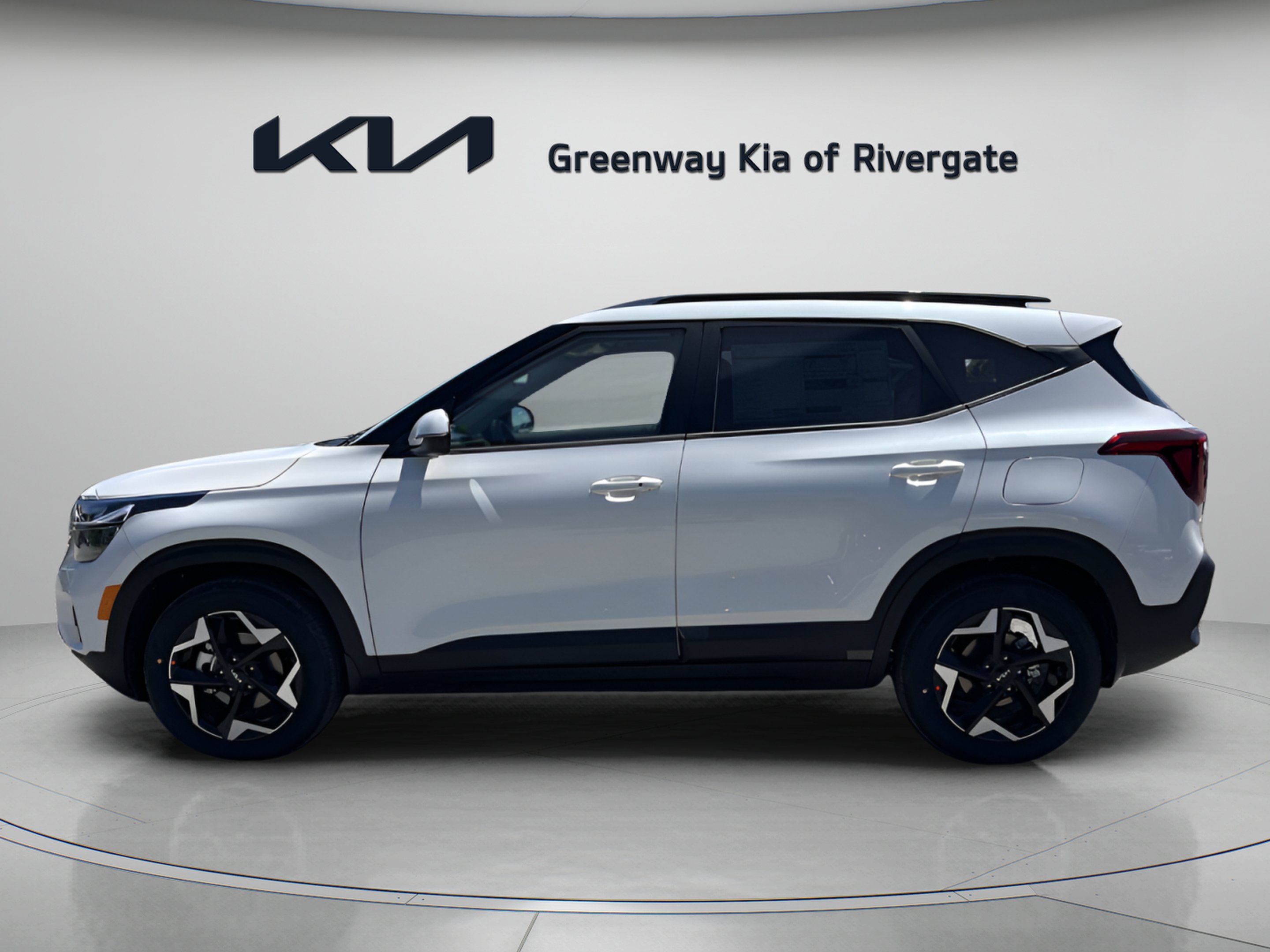 New 2026 Snow White Pearl Kia S image 4