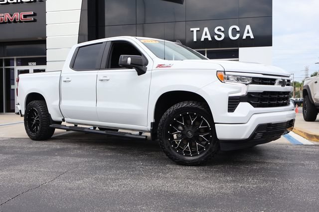 Used 2023 SUMMIT WHITE Chevrolet RST image 1