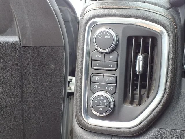 Used 2022 Summit White GMC AT4 image 14