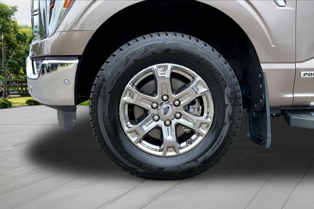 Used 2022 Gray Ford Lariat image 34