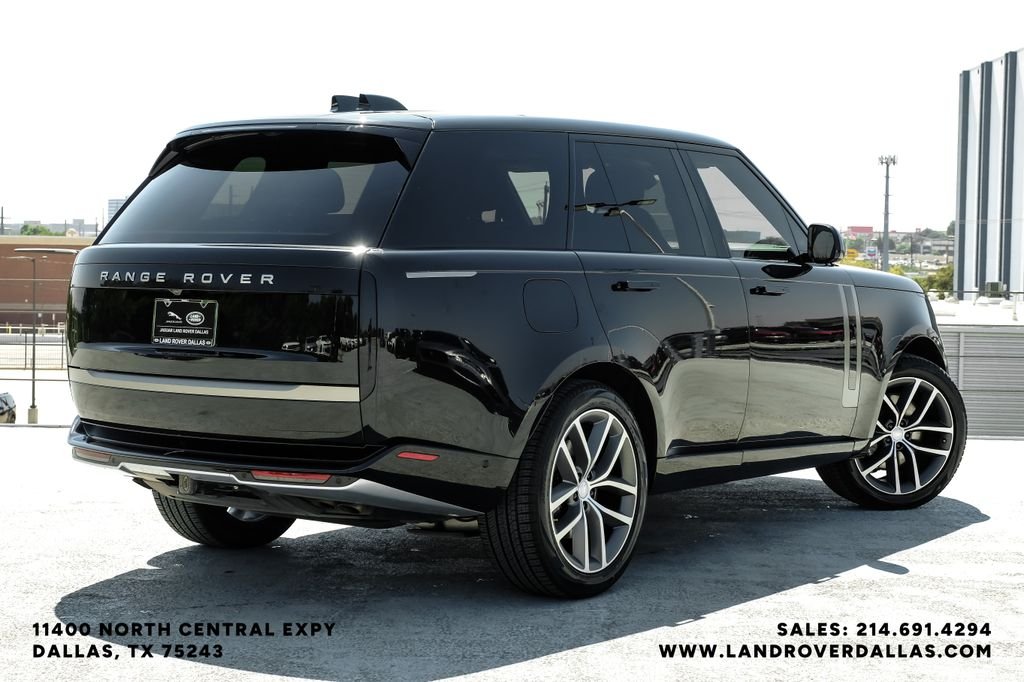 Certified Used 2024 Black Land Rover SE image 6