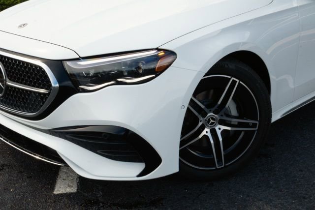 New 2026 Polar White Mercedes-Benz E 350 image 25