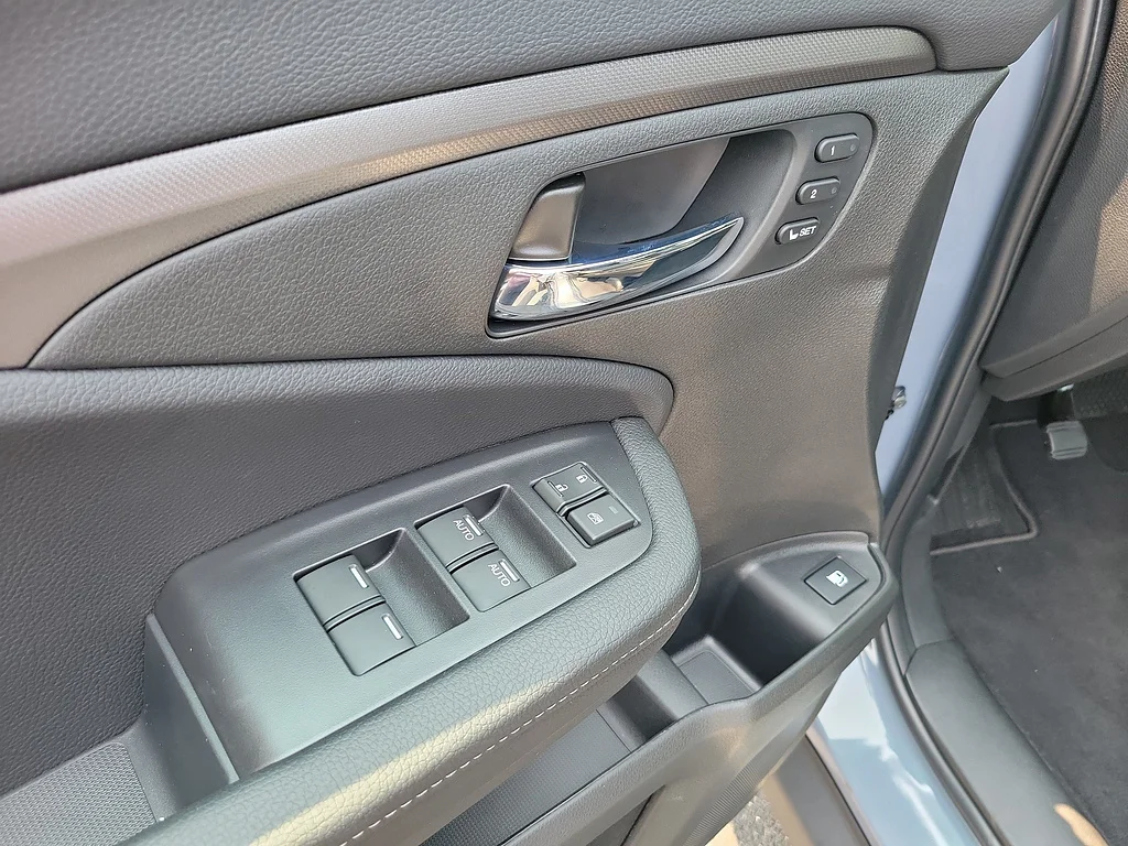Certified Used 2026 Sonic Gray Pearl Honda RTL image 20