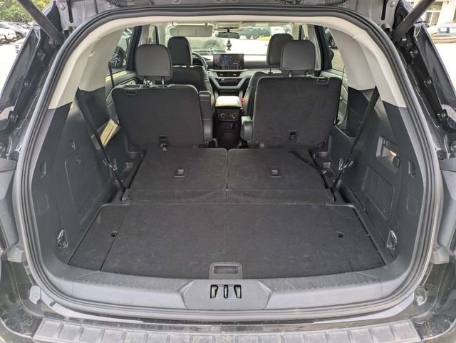 Used 2025 Black Ford Active image 10
