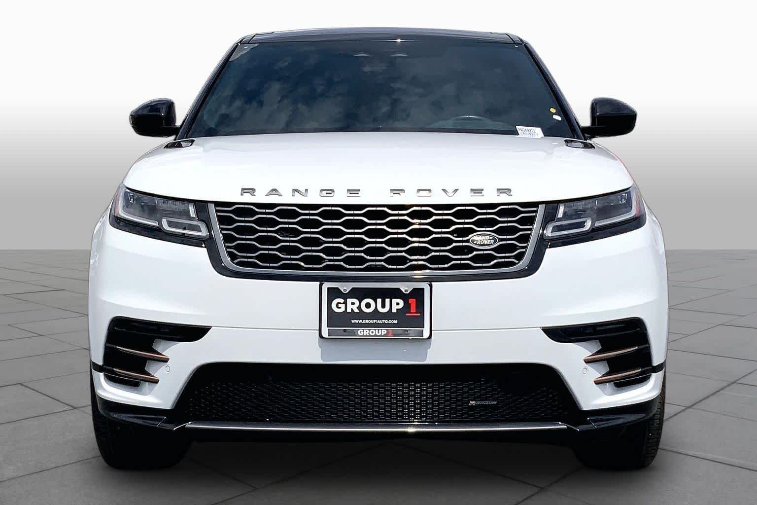 Used 2023 Fuji White Land Rover R-Dynamic S image 7