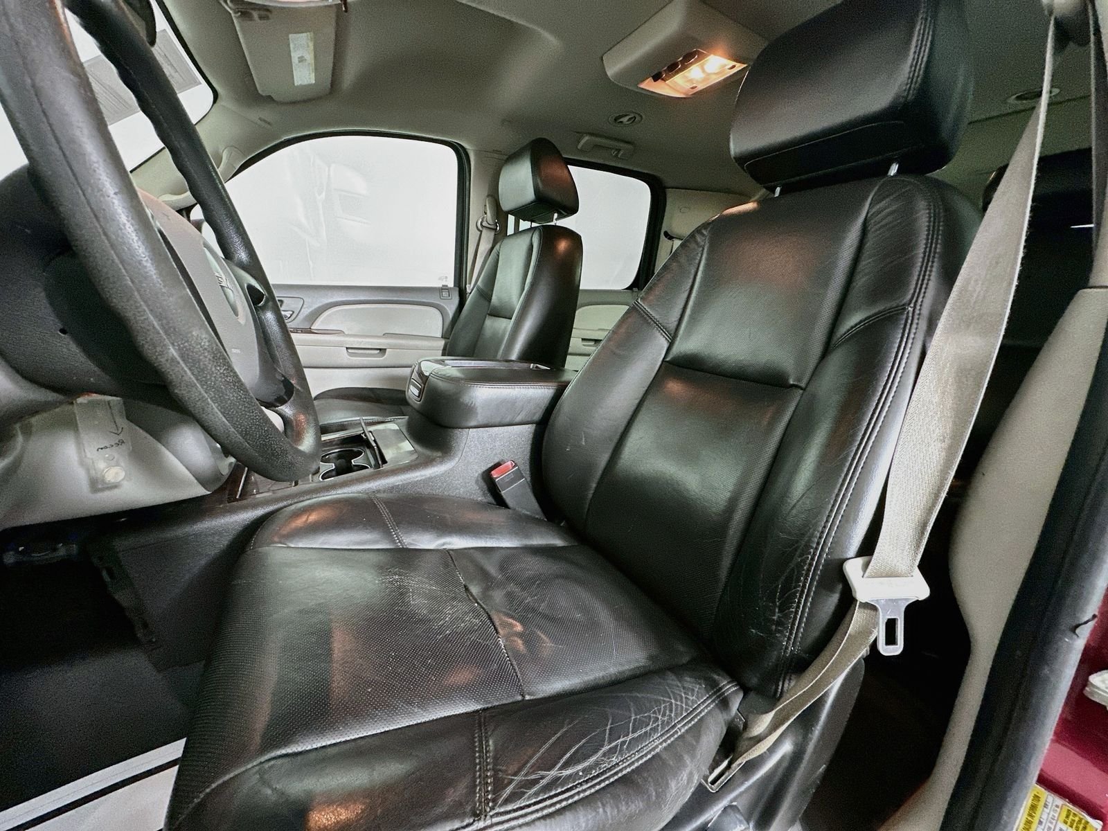 Used 2009 Red Jewel Tintcoat GMC Commercial Fleet image 19