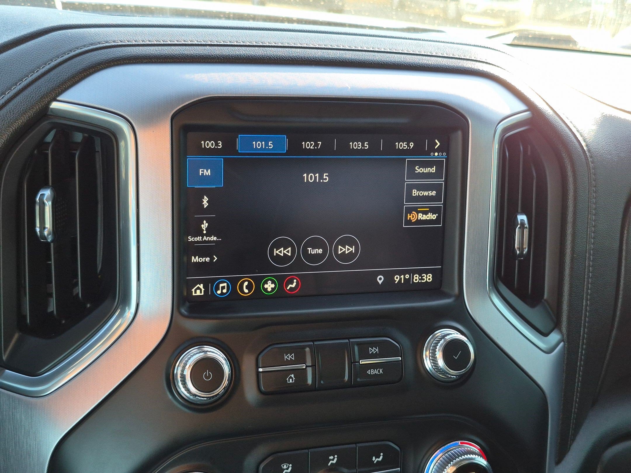 Used 2019 Quicksilver Metallic GMC SLT image 22