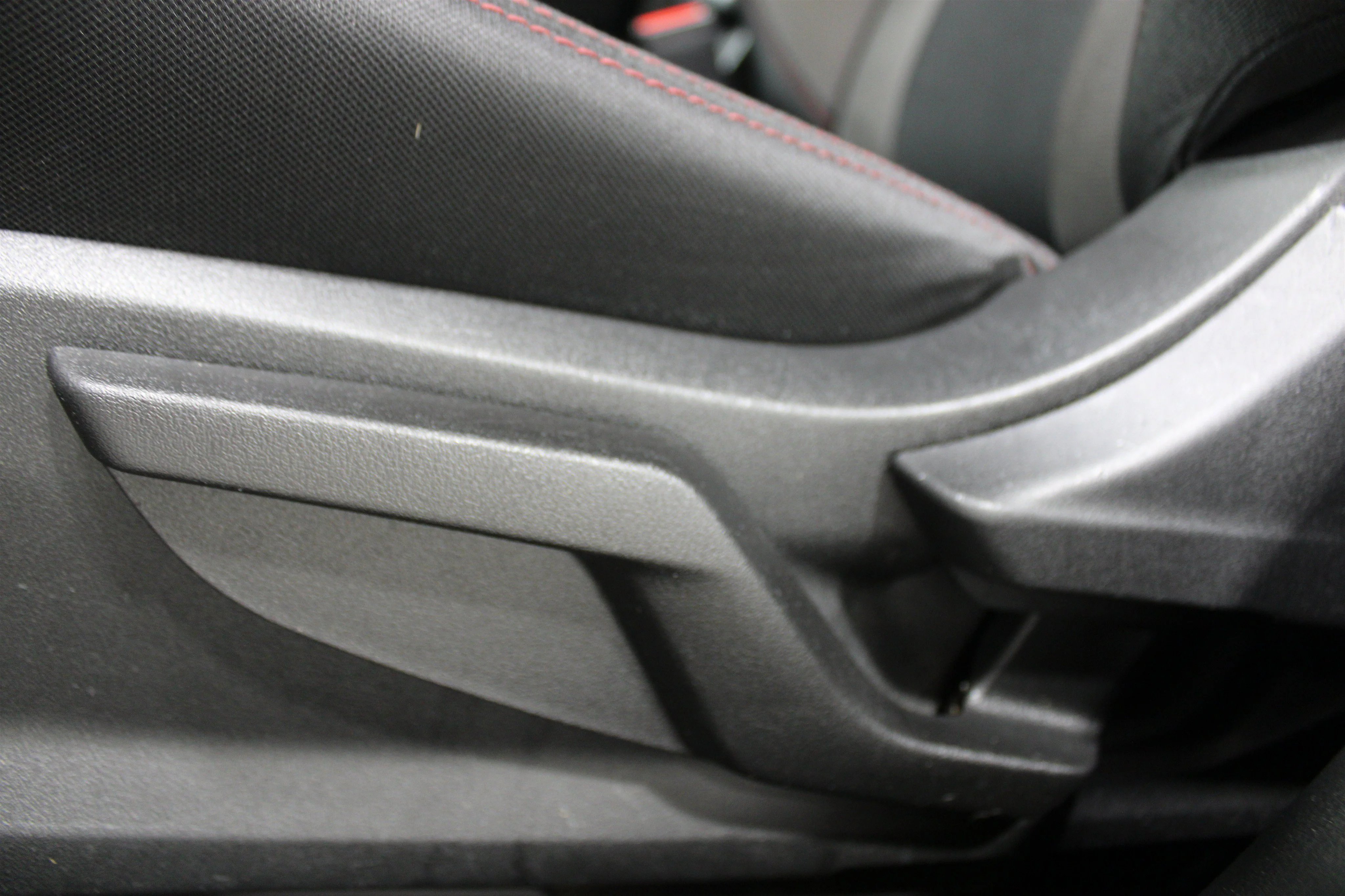 Used 2022 Magnetite Gray Metallic Subaru  image 4