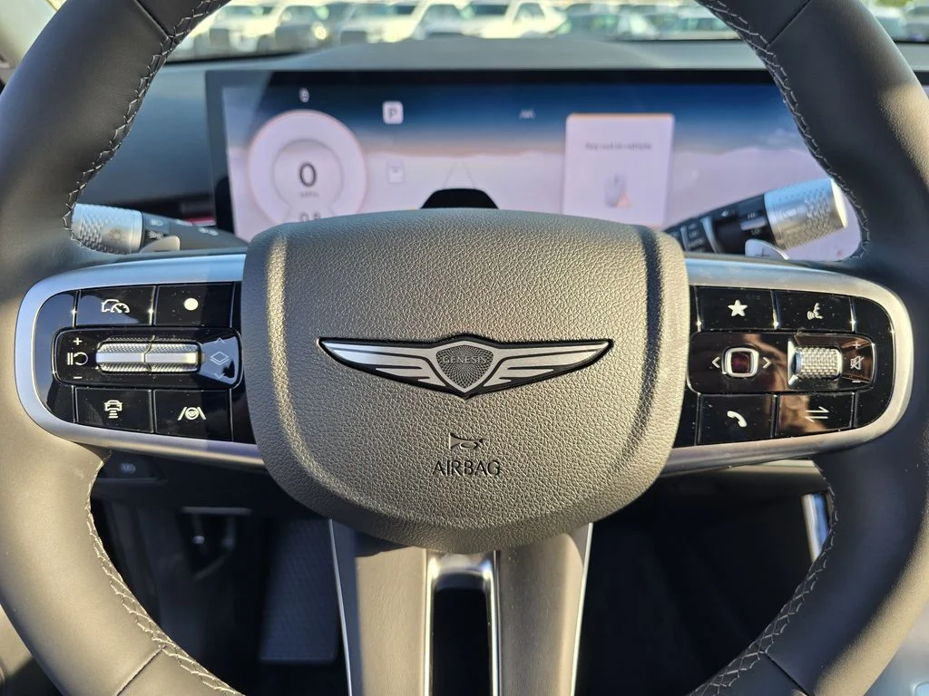 New 2026 Red Genesis 2.5T Select image 18