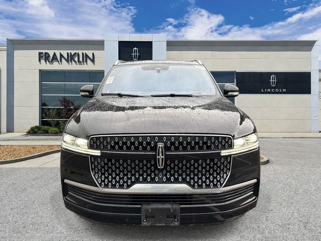 Used 2025 Black Lincoln Reserve image 2